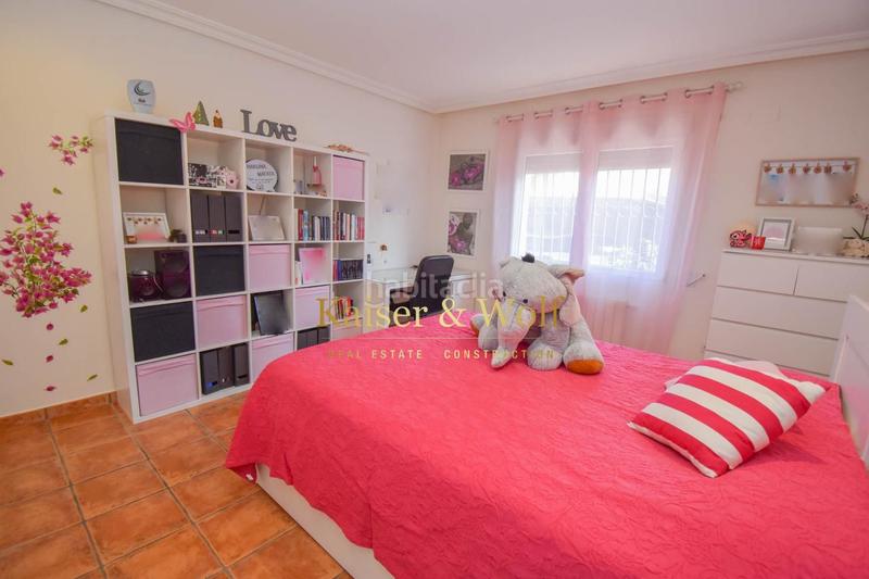 Foto 3df782ae-cedc-4618-aa2f-14e9afbc3a84. Casa con riscaldamento piscina in Noroeste Santa Pola