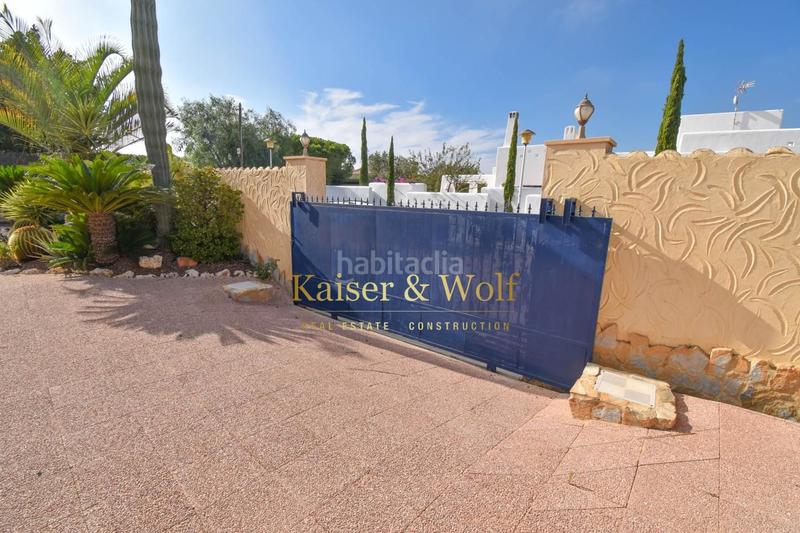 Foto 5195e1a0-b83f-460d-b159-b55f9b01f895. Casa con riscaldamento piscina in Noroeste Santa Pola