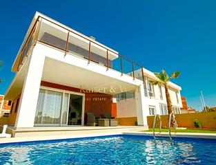 House  Malta. Casa independiente de nueva construcción.