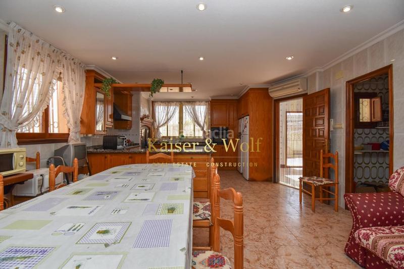 Foto ae742462-dac4-4c74-91b1-3578d2f68687. Casa con parcheggio piscina in Crevillente