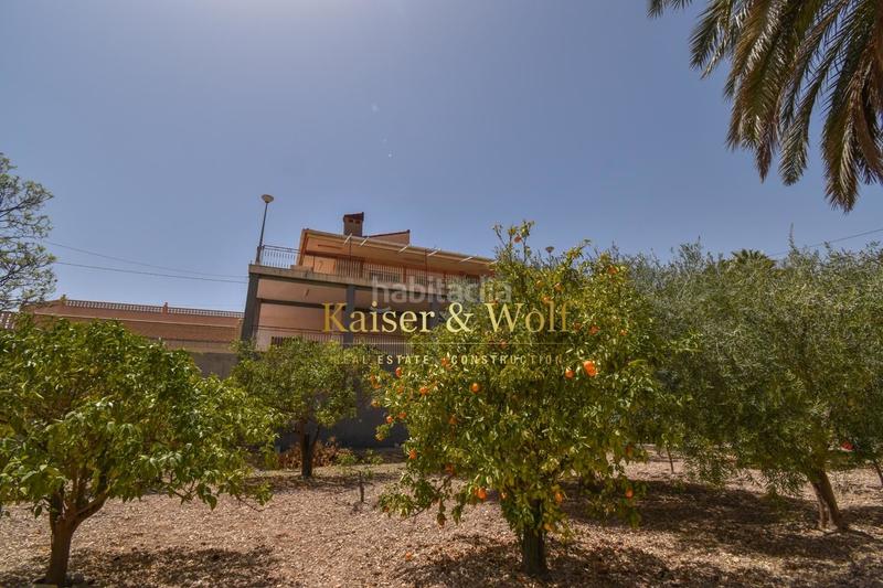 Foto b800cced-c5f0-49b7-a938-71c6cc557792. Casa con parcheggio piscina in Crevillente