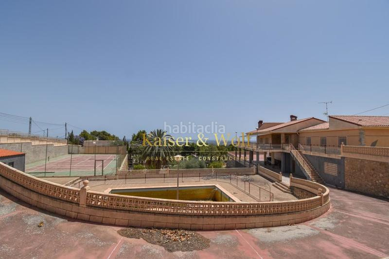 Foto dea51345-3102-46b1-946e-cbd1f34fac12. Casa con parcheggio piscina in Crevillente