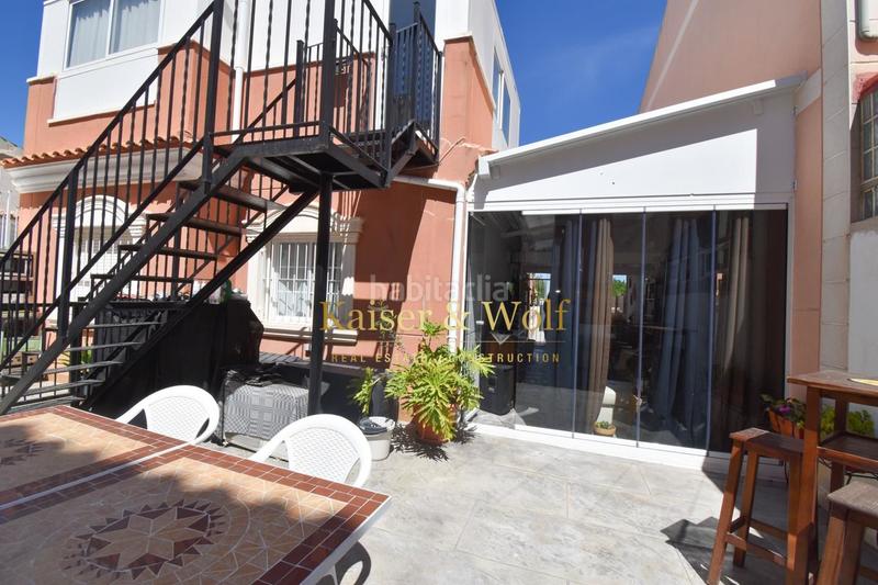 Foto c0b53c07-230c-47f4-84c5-2ccc2697f6fe. Casa chalet reformado con parcela grande en gran alacant en Santa Pola