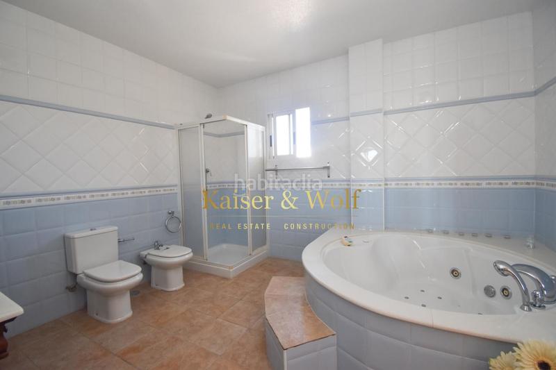 Foto 21ed9671-964c-4e30-b854-15c211eb0a3a. Casa amb aparcament piscina a Zona Carrefour - Urbanizaciones Torrevieja