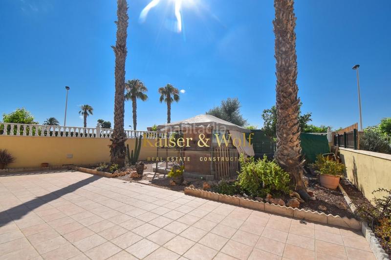 Foto 29e9d023-2a54-4870-be53-729ddba466cc. Casa amb aparcament piscina a Zona Carrefour - Urbanizaciones Torrevieja