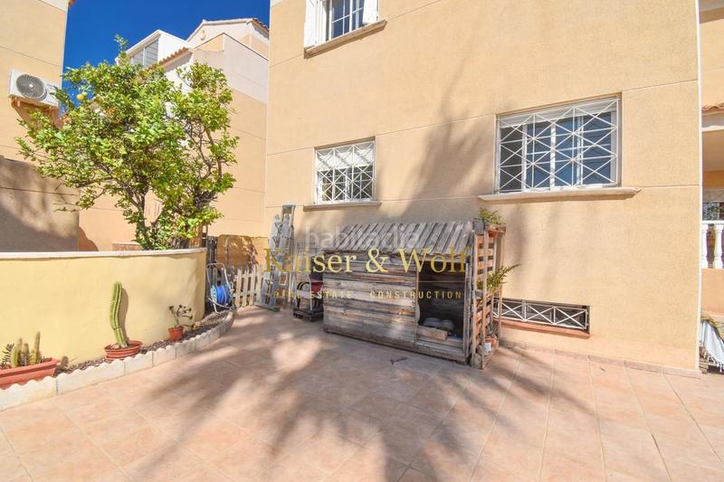 Foto 4d6b7c35-4f03-4322-a1b5-637f2619c33b. Casa amb aparcament piscina a Zona Carrefour - Urbanizaciones Torrevieja