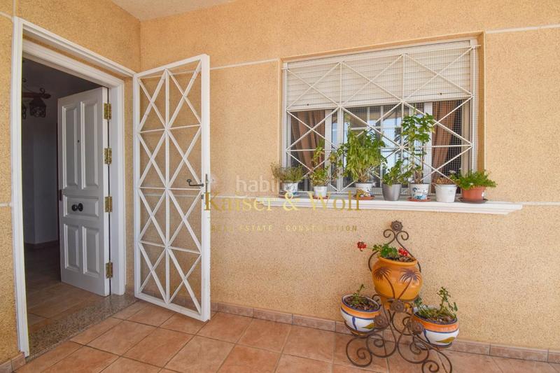 Foto a6eeffb5-b933-4107-9325-011c27762205. Casa amb aparcament piscina a Zona Carrefour - Urbanizaciones Torrevieja