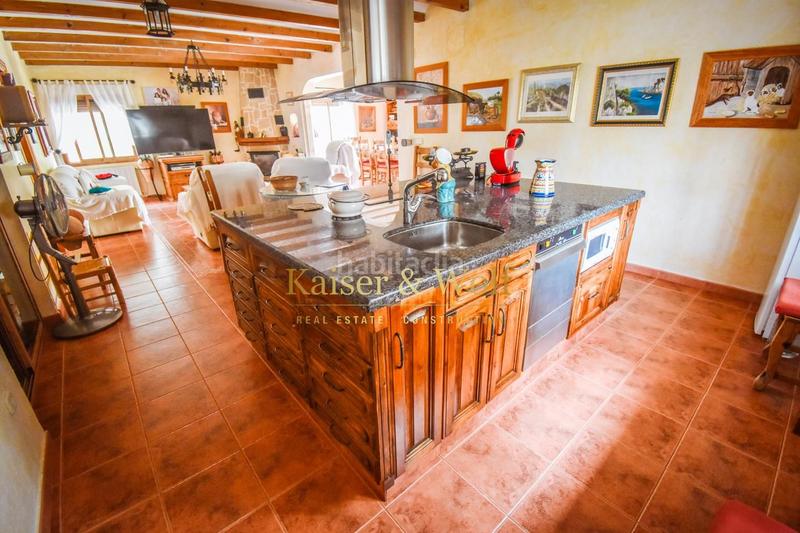 Foto 27d4ec35-cd10-4893-9bb7-428e415dee1d. Casa amb calefacció piscina a Hondón de los Frailes