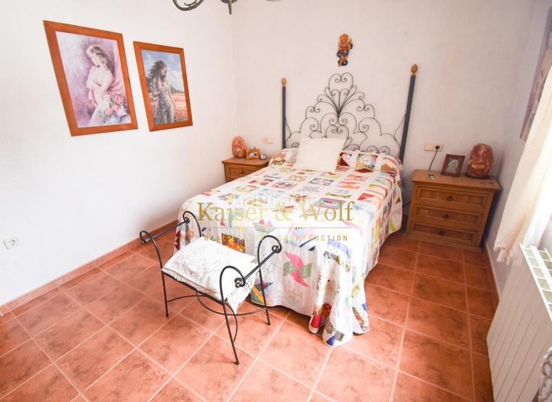 Foto b0f7e5a2-57ee-4317-a4b2-4373fff1034b. Casa amb calefacció piscina a Hondón de los Frailes