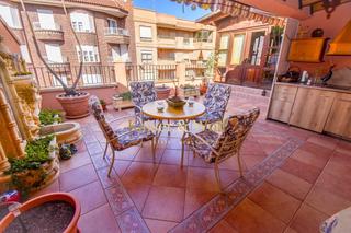 Casa  Alarico lópez-teruel. Casa grande al lado del parque crevillente