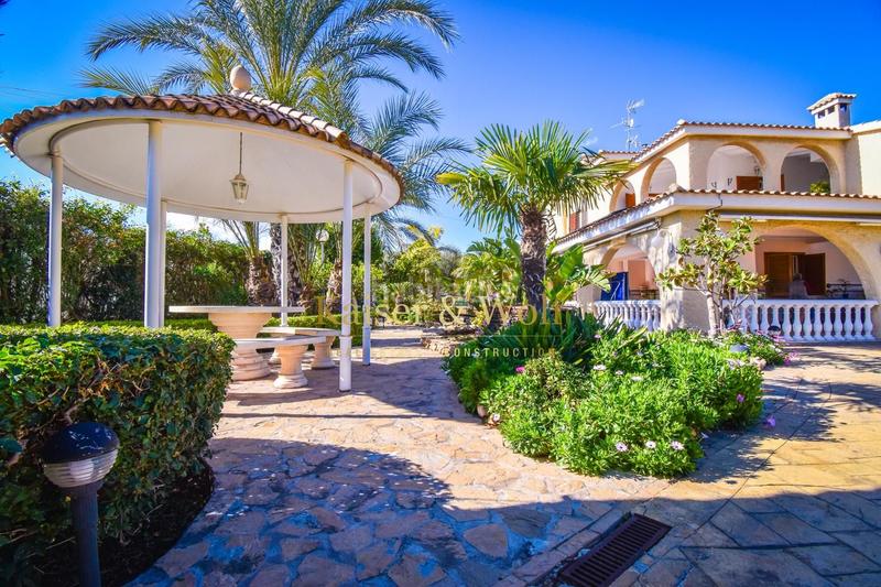 Foto 7413a30d-60ff-4ec8-8368-9c4f9d29623c. Casa chalet precioso en carretera de santa pola elche en Elche / Elx