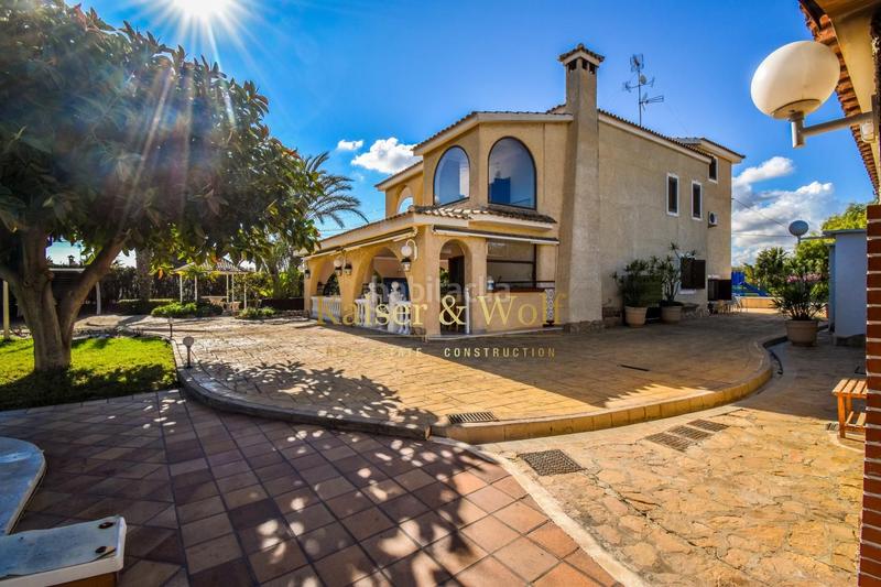 Foto 82489498-78e6-4cb6-a970-2c8bc420f292. Casa chalet precioso en carretera de santa pola elche en Elche / Elx