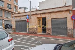 Casa  San miguel. Planta baja a reformar en santa pola