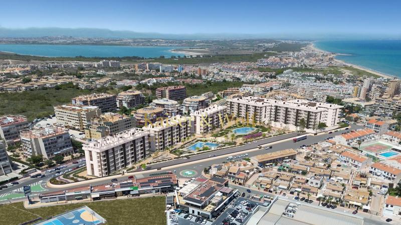 Foto 779798ff-bb27-4fa9-a4ed-9daf798162f1. Appartement dans Torreblanca Torrevieja