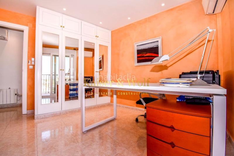 Foto e57b3466-0f53-4679-8c13-840f3749c32d. Piso ático en primera línea con vistas magníficas en Santa Pola