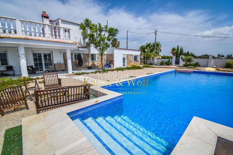 Foto 5266365d-9e16-4d90-a69d-a3e0b7efaf49. Bauernhof mit pool in Crevillente