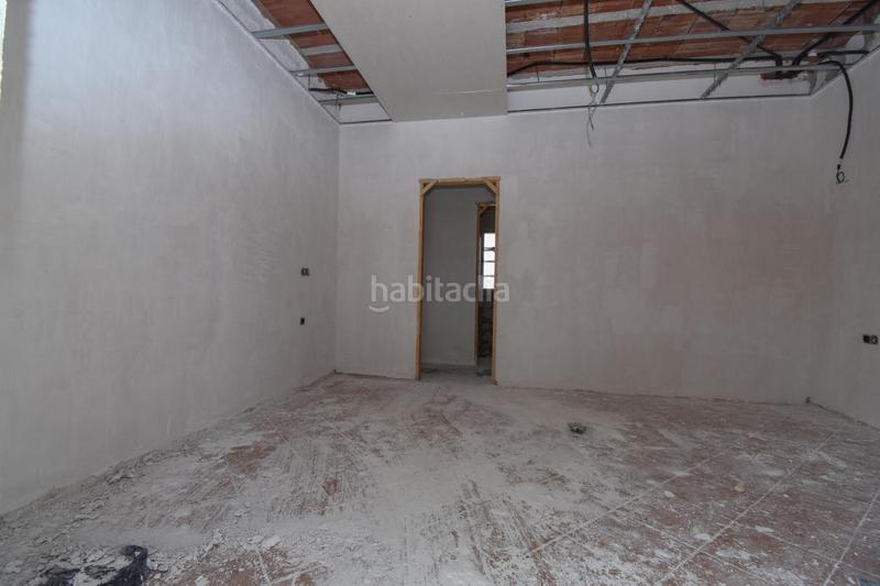Foto e6d6dd0d-63b1-4655-bf57-a934aa60359b. Casale con piscina in La Marina Elche / Elx