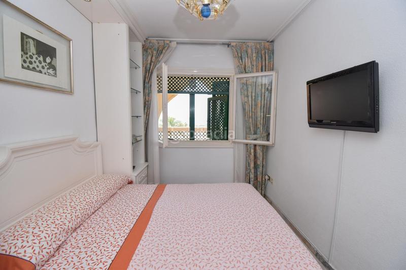 Foto fd239941-f6b2-4cab-b0eb-353d26535929. Appartamento con parcheggio piscina in Calas Santiago Bernabeu Santa Pola