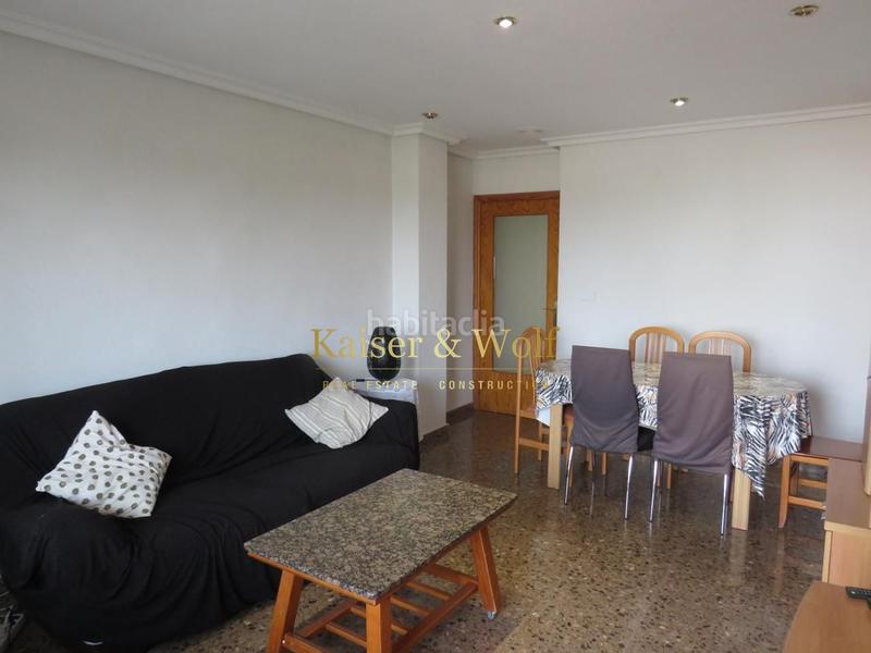 Foto 6044bd24-36c3-4b9d-810e-059039fb82ef. Alquiler piso alquiler de larga estancia piso amplio con dos terrazas Las Bayas, elche en Elche / Elx