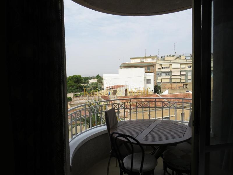 Foto b86a5fa2-1490-4c01-9c3c-65b0a39cc6f3. Alquiler piso alquiler de larga estancia piso amplio con dos terrazas Las Bayas, elche en Elche / Elx