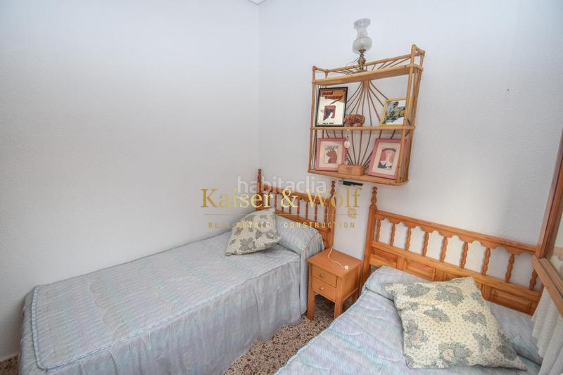 Foto 95a00e0f-b5a7-4dbe-a8a8-7da47c68760b. Casa bungalow cerca del mar en Gran Playa Santa Pola