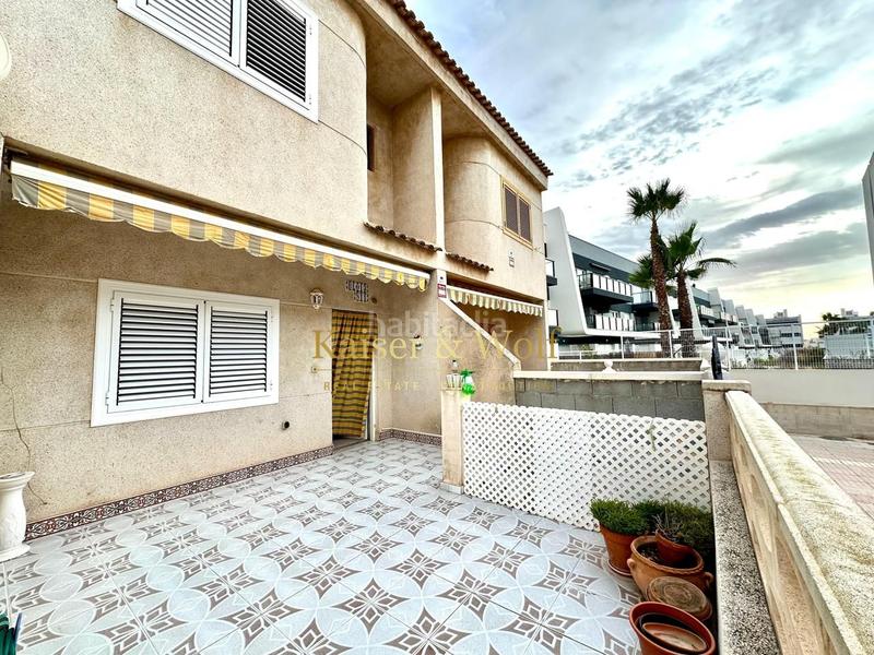 Foto e1e49761-1d7c-4f8d-9ebf-588f1586a88c. Casa oportunidad bungalow con piscina en gran alacant en Santa Pola