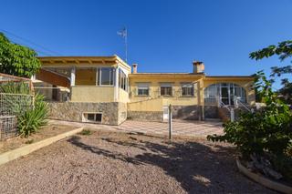 Maison  Toledo. Chalet independiente en quesada