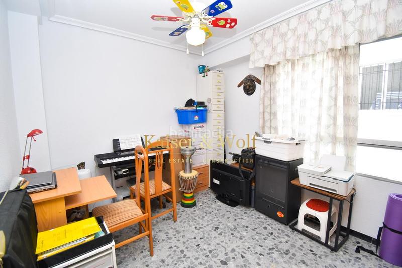 Foto 199f5453-3154-4af3-b1b8-a772c74c7811. Piso  de categoría con balcón, ascensor y parking en Santa Pola