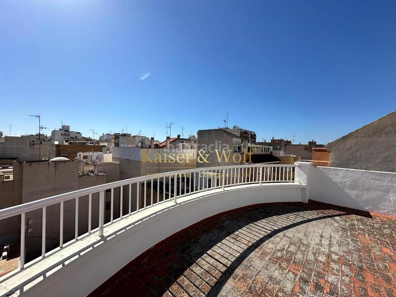 Foto 69938c73-b4b7-4632-8566-e83ea3c48f4c. Piso  de categoría con balcón, ascensor y parking en Santa Pola