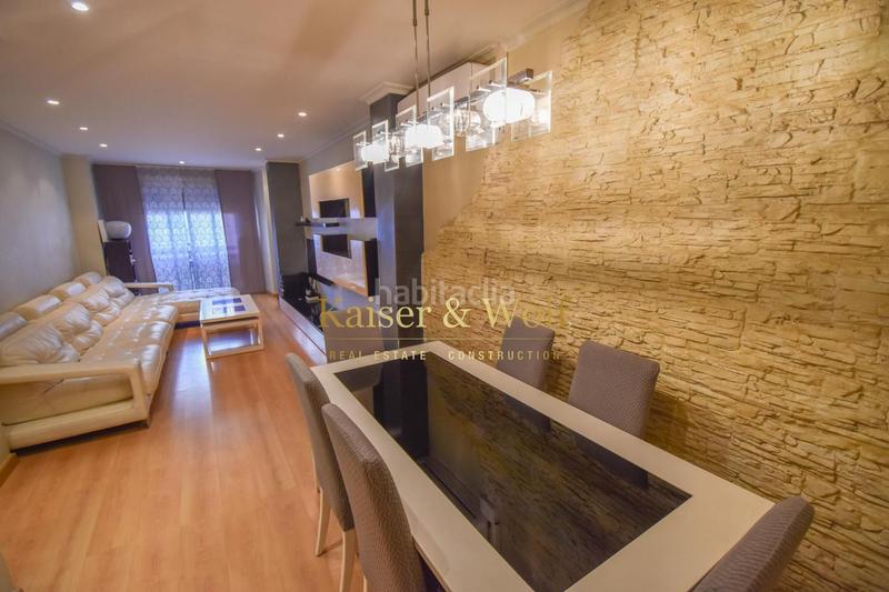 Foto 0f288d3f-6b6a-40ec-8fcf-c3562967802f. Piso  con terraza privada a unos minutos de playa levante en Santa Pola