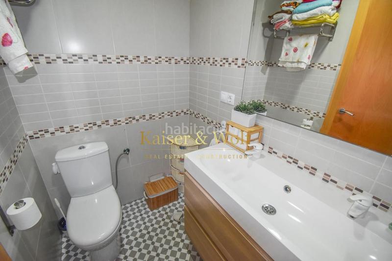 Foto 49bf6e6c-6ca4-433c-9f3b-05265ecdd8f1. Piso  con terraza privada a unos minutos de playa levante en Santa Pola