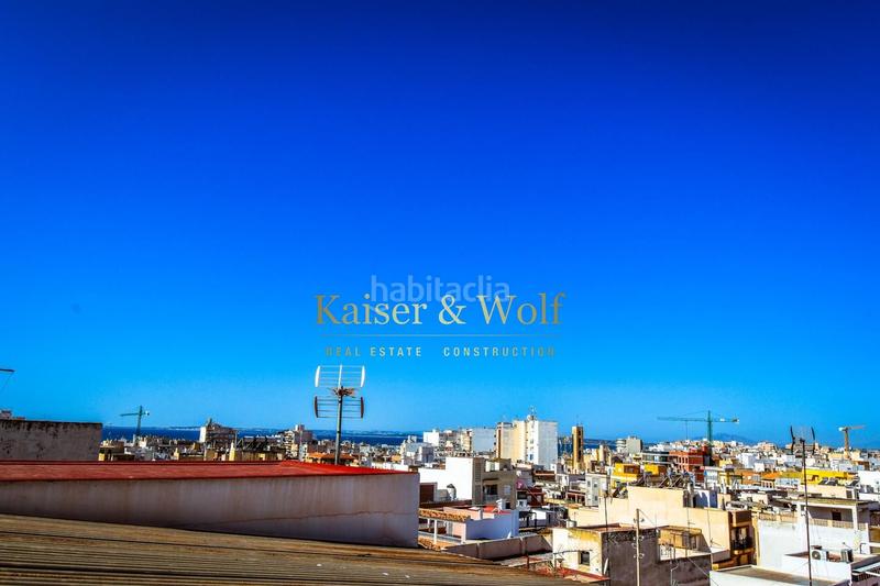 Foto 5dcfdfab-d717-4714-8a2c-11d9ee310e08. Piso  con terraza privada a unos minutos de playa levante en Santa Pola