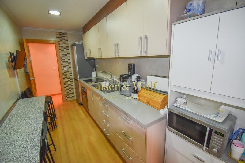Foto 83c5a49d-5e36-4e81-aed6-1286d2b34c8f. Piso  con terraza privada a unos minutos de playa levante en Santa Pola
