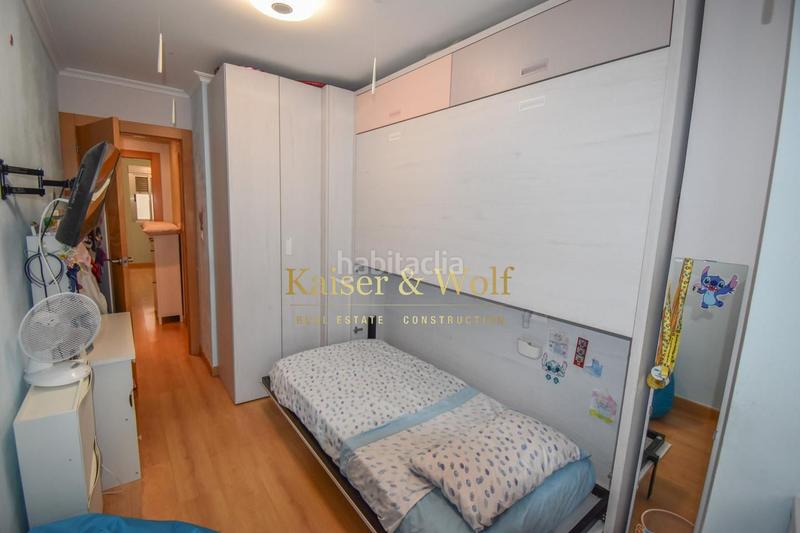 Foto b5b1b347-9534-4ddb-b0af-499e90bf76bd. Piso  con terraza privada a unos minutos de playa levante en Santa Pola
