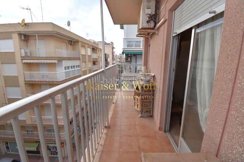 Foto 0635c433-65a1-4d34-a871-abe007322739. Pis a Centro Santa Pola
