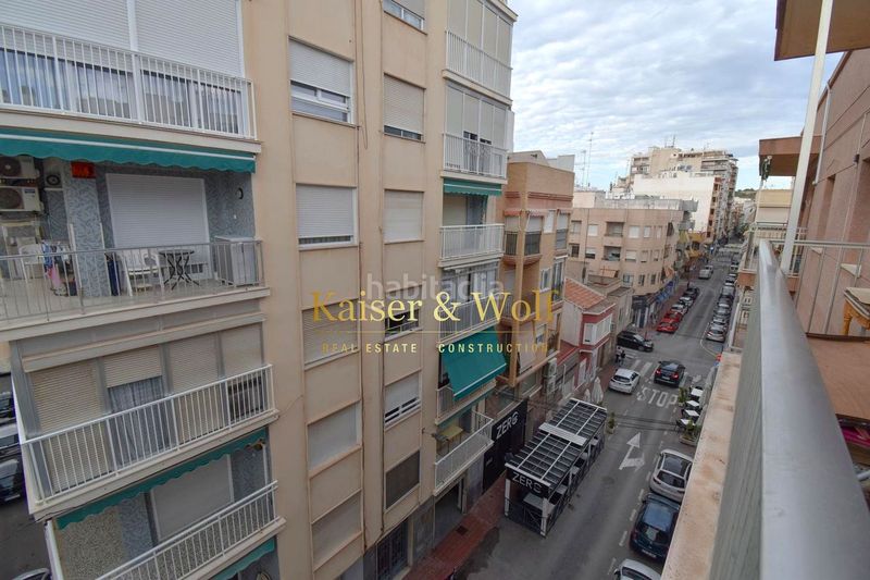 Foto 1c0d77d0-bd18-43f4-9c86-8fe4f38019bd. Pis a Centro Santa Pola