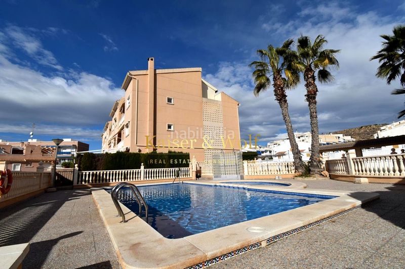 Foto 07a6d301-a97d-43eb-8076-c29e8509d1de. Pis amb piscina a Calas Santiago Bernabeu Santa Pola