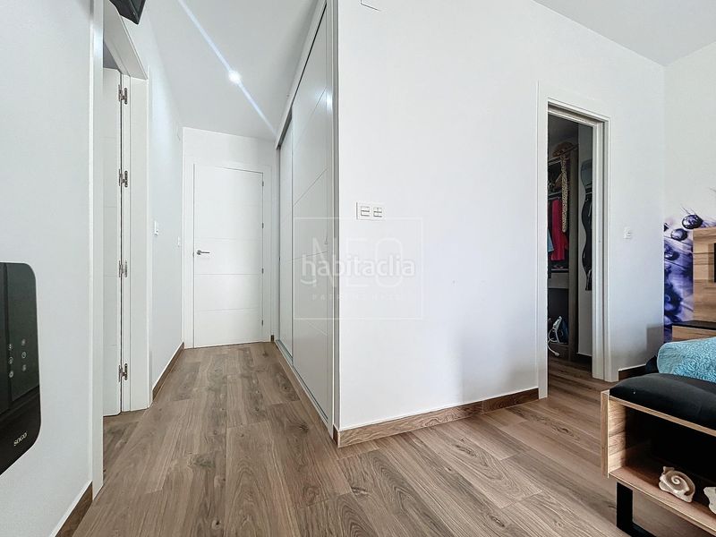Foto 3b203887-d24d-4b8d-b435-5124103a838d. Casa aparellada amb calefacció aparcament piscina a Vegas del Genil