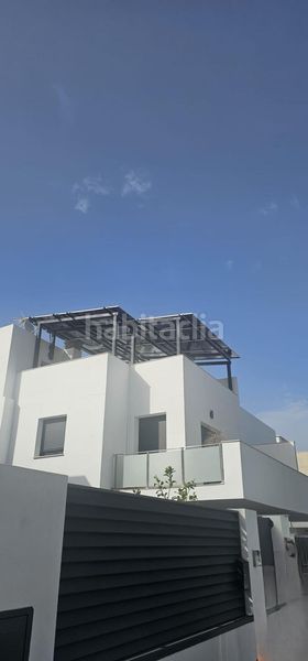 Foto b063edc0-c3e3-4dc0-9c1a-e030dd8165a4. Casa aparellada amb calefacció aparcament piscina a Vegas del Genil