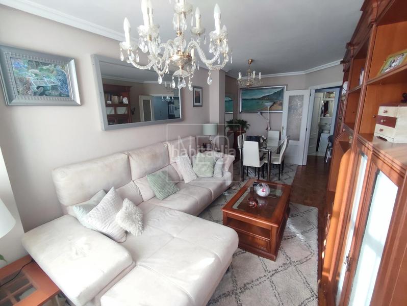 Foto cd544e22-adcd-4f9b-b0b1-94a8df658833. Duplex avec chauffage parking dans Colloto Oviedo