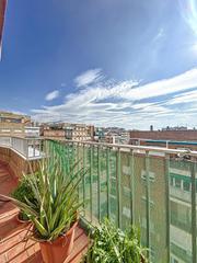 tico  Camino de ronda. Piso en camino de ronda, granada