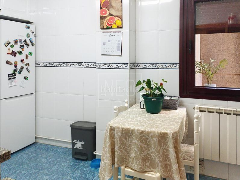 Foto 0cf1fd74-0757-43ab-baf0-cb647e9a4937. Planta baixa amb calefacció aparcament a Santo Domingo - El Campillín Oviedo