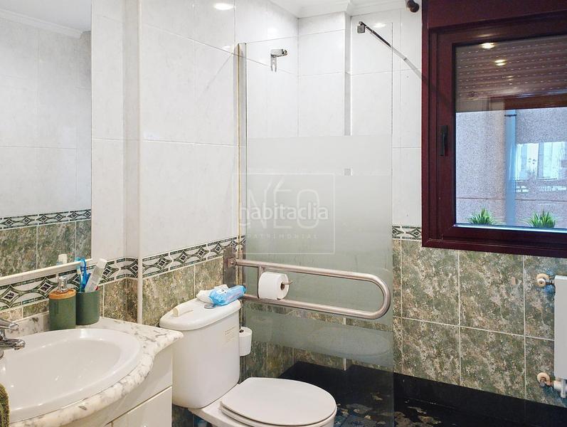 Foto 1526b3fb-027b-40c0-a2c8-a7a29ebc56fc. Planta baixa amb calefacció aparcament a Santo Domingo - El Campillín Oviedo