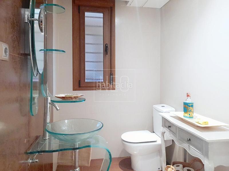 Foto 1a90f5d7-e728-4bdd-88a1-32ac949d4224. Casa aparellada amb calefacció aparcament a Centro Villaviciosa de Odón