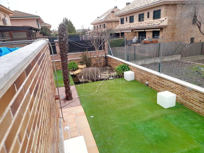 Foto 40f59fd0-f7aa-4a40-b67a-53c82df6ff01. Casa aparellada amb calefacció aparcament a Centro Villaviciosa de Odón