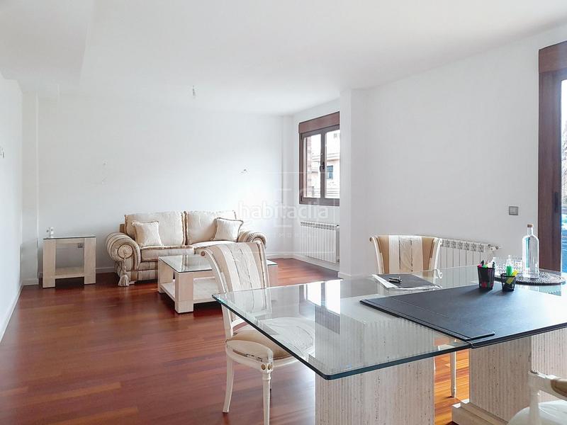 Foto fd141c45-c277-4284-9f01-f58e8e017bf6. Casa aparellada amb calefacció aparcament a Centro Villaviciosa de Odón