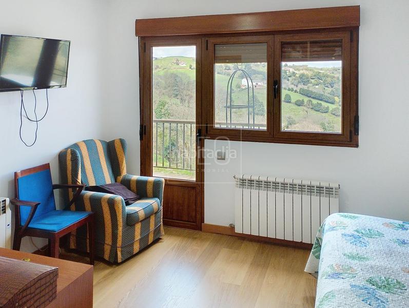 Foto 2c616d96-32ea-4f27-a0d5-994365cb7add. Chalet con riscaldamento parcheggio piscina in Parroquias Norte Siero