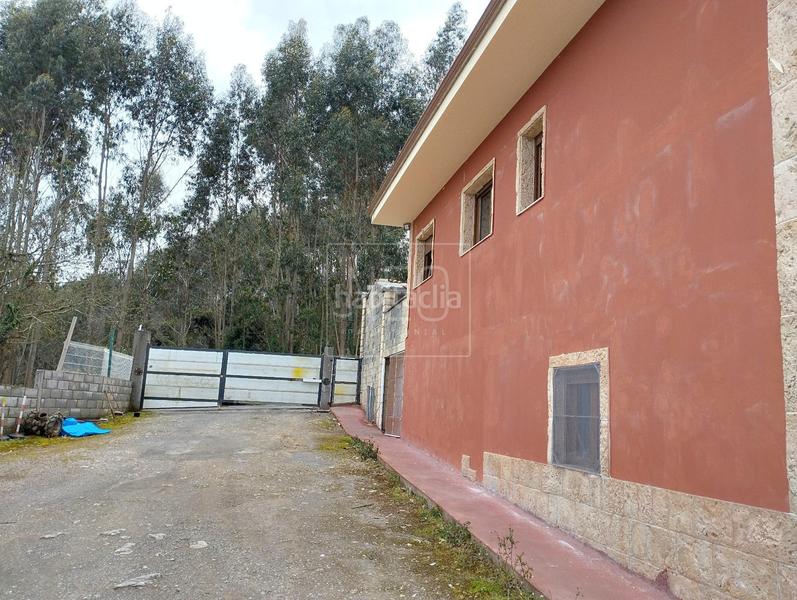 Foto c50840bd-fca5-4365-a21b-b1699fb23989. Chalet con riscaldamento parcheggio piscina in Parroquias Norte Siero