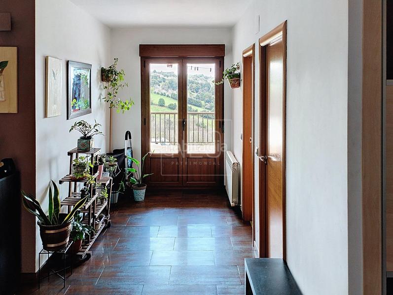 Foto f6b05428-b40b-4f6f-b8f6-ba519493b2d5. Chalet con riscaldamento parcheggio piscina in Parroquias Norte Siero