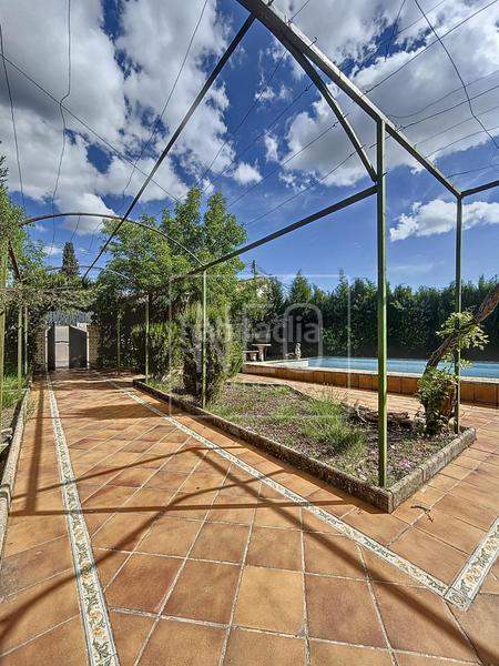 Foto 66877167-5608-4780-94ef-9e7aaee5ed5a. Chalet  en calle balcon occidente, y carril de don cecilio en Alfacar